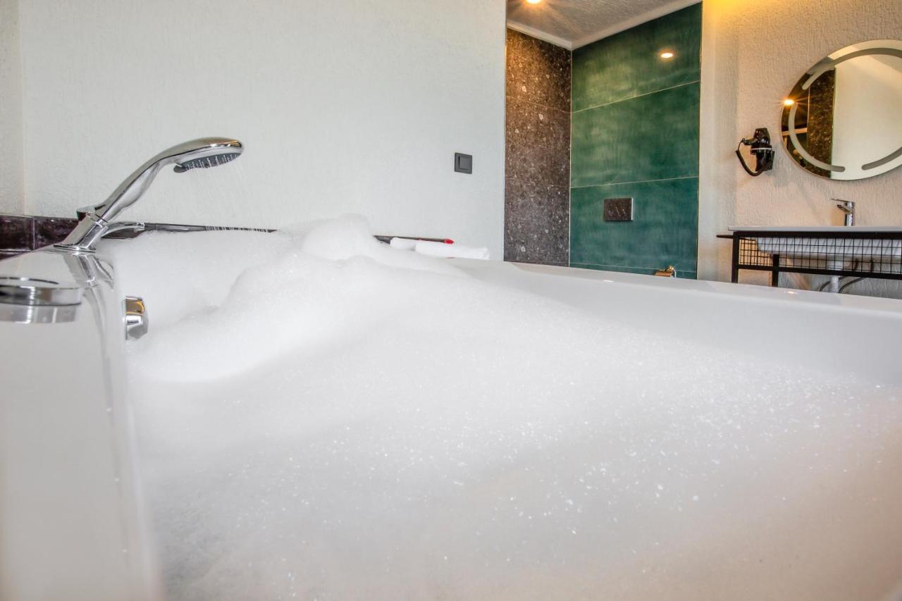 Nehir Otel Pelitli  エクステリア 写真